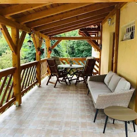 Kis Pele Nyaralo Hébergement de vacances