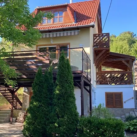 Kis Pele Nyaralo Hébergement de vacances